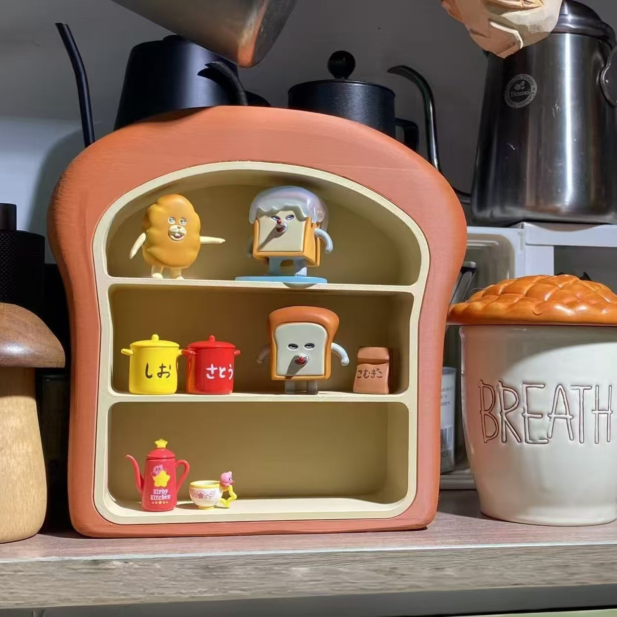 Peaslive 3D Printed Figure Display: Toast Bread Shelf